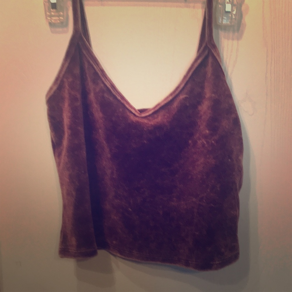 Vneck tank crop